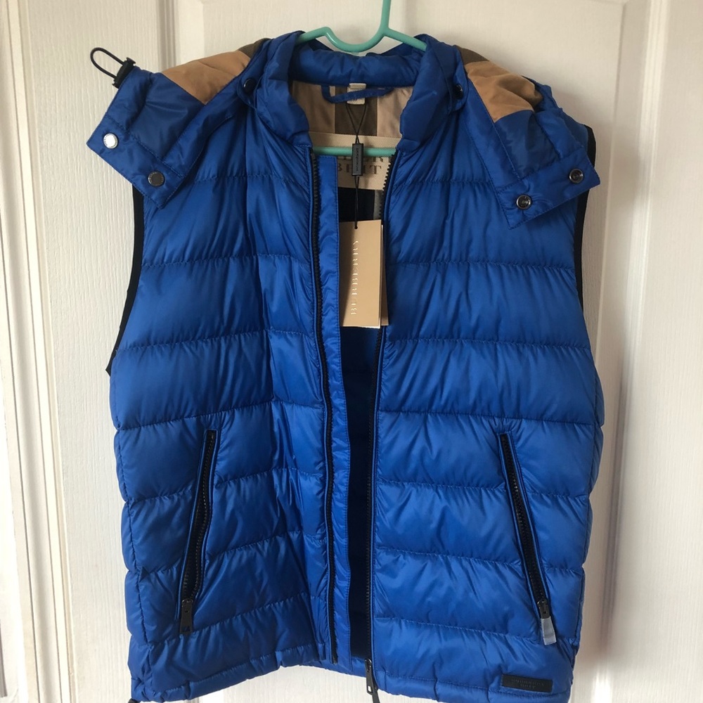 Burberry vest w/detachable hood